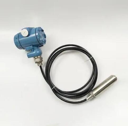 Intelligent cable static pressure level transmitter