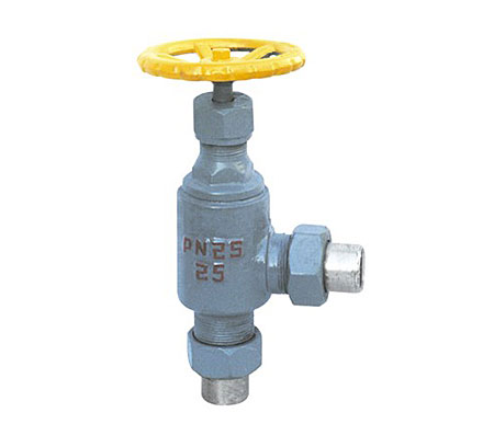 Steel valve